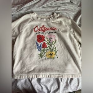 Old Navy crewneck. Coastal flowers. Cream, size S.